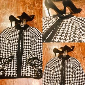 Black and White Winter Swing Cape